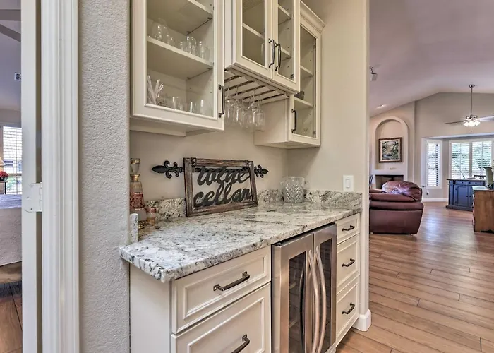 55+ Casa W/ Fenced Yard & Pool Access *