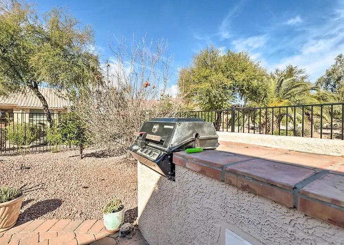 55+ Casa W/ Fenced Yard & Pool Access Holiday home Sun Lakes