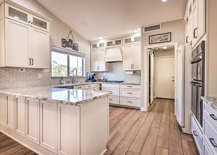 55+ Casa W/ Fenced Yard & Pool Access Holiday home